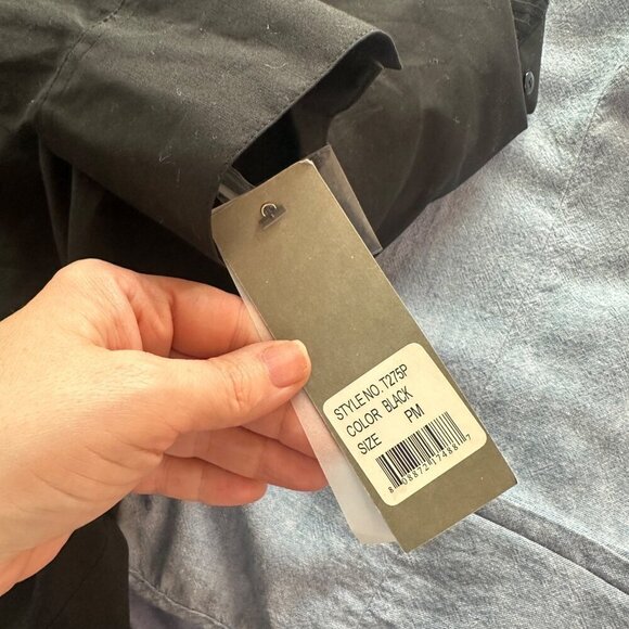 Go Silk Ruffle Collar Pintuck Button Up Blouse in Black Size MP - Picture 5 of 7